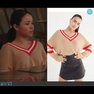 UO beige v neck striped sweater